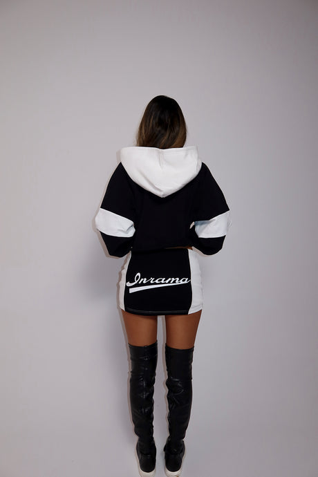 CLUB22 SKIRT - BLACK / WHITE