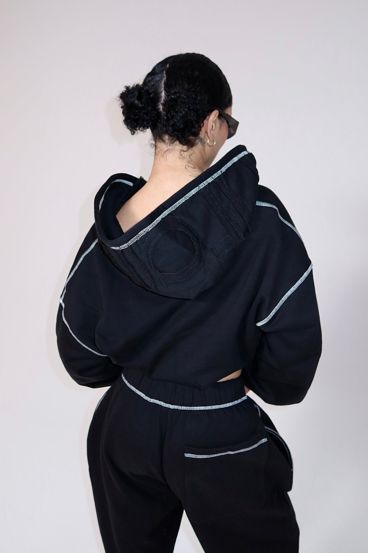 STARLETTE ZIP HOODIE - BLACK