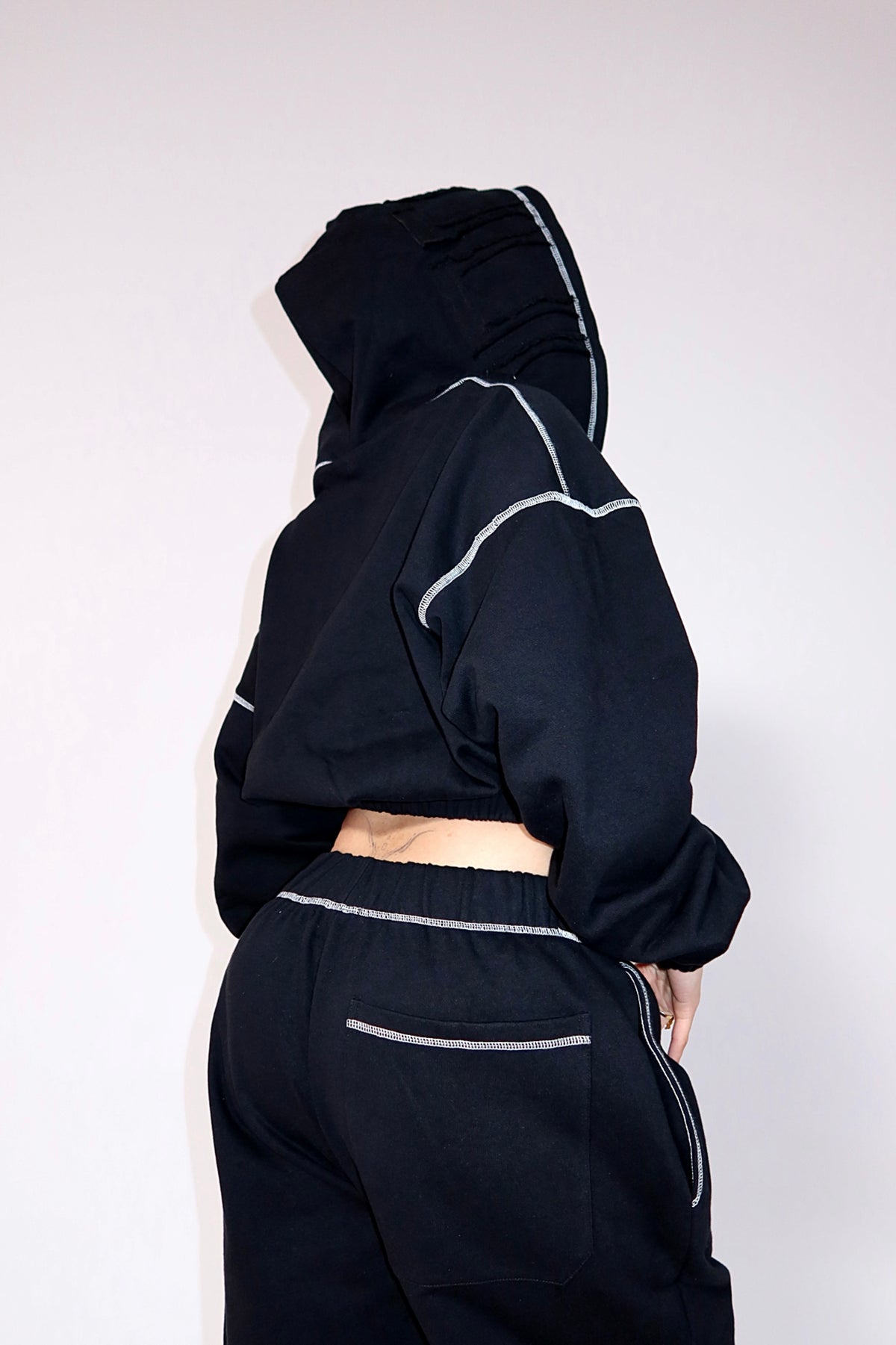 STARLETTE ZIP HOODIE - BLACK